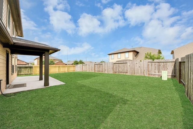 6934 Rosalina Landing Ln, Richmond, TX 77407