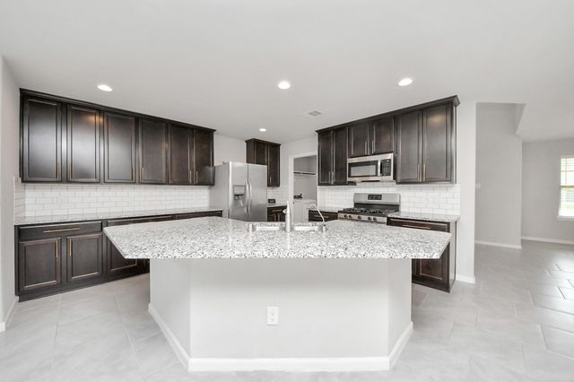 6934 Rosalina Landing Ln, Richmond, TX 77407