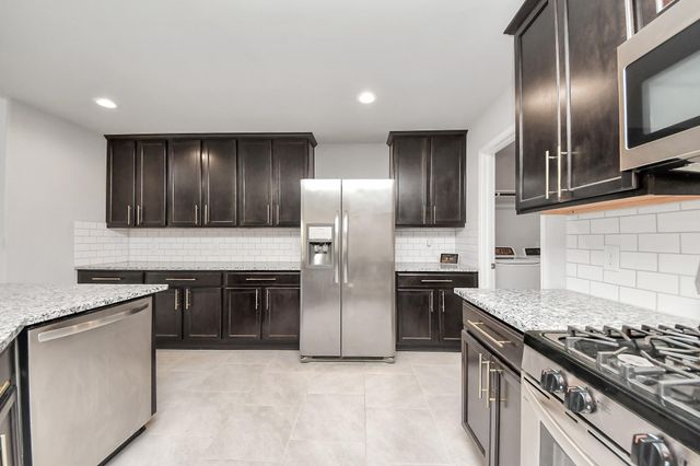 6934 Rosalina Landing Ln, Richmond, TX 77407