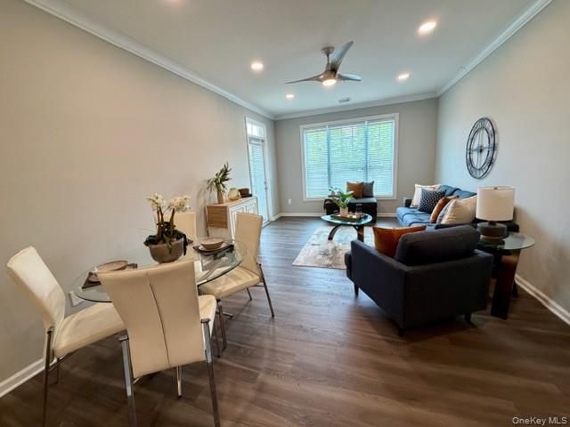 1 Charles Pond Drive 8-817, Coram, NY 11727