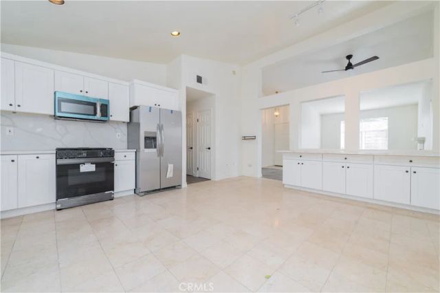 17 Avignon Avenue, Lake Forest, CA 92610