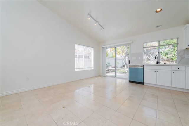 17 Avignon Avenue, Lake Forest, CA 92610