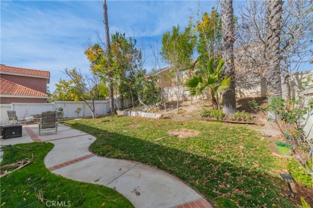 17 Avignon Avenue, Lake Forest, CA 92610