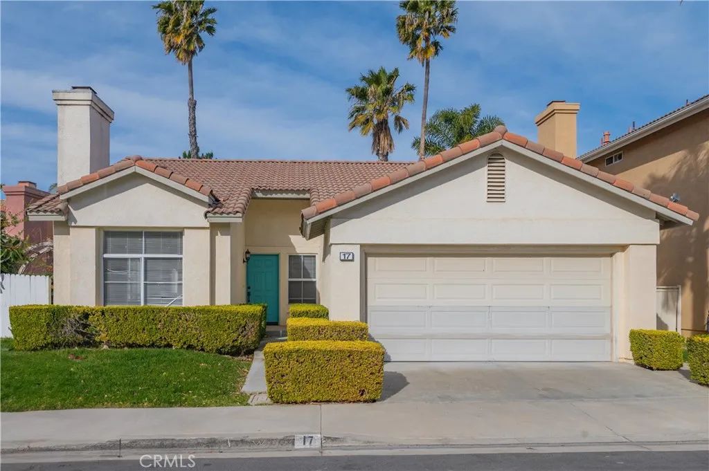 17 Avignon Avenue, Lake Forest, CA 92610