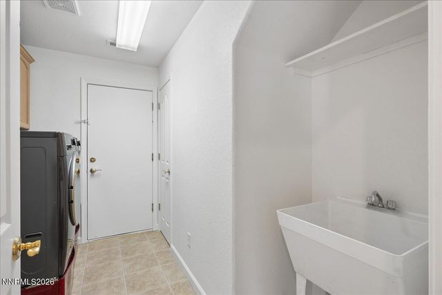 810 Sequoia Pass Court, Sparks, NV 89436