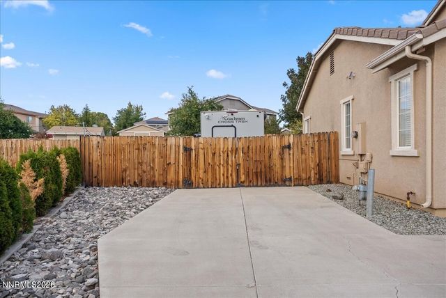 810 Sequoia Pass Court, Sparks, NV 89436