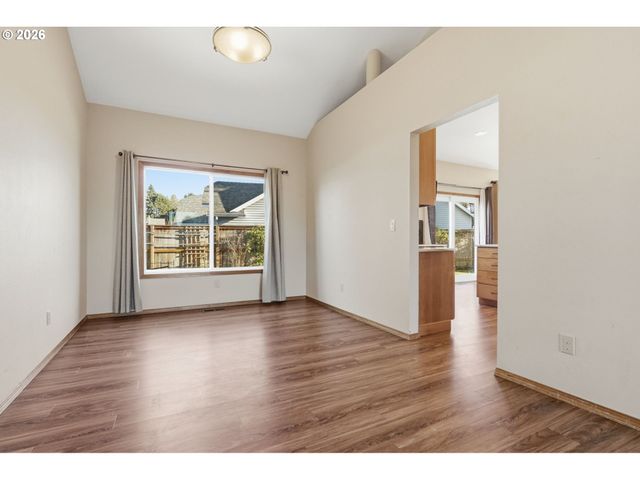 17512 Nw FIELDSTONE Dr, Beaverton, OR 97006