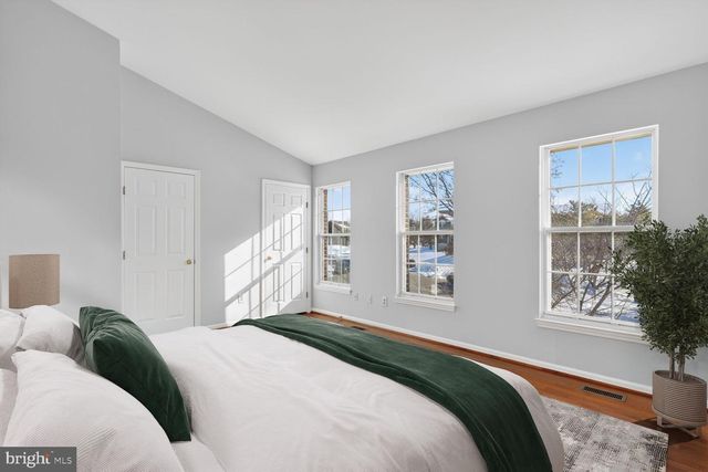 7000 GATTON SQ, Alexandria, VA 22315