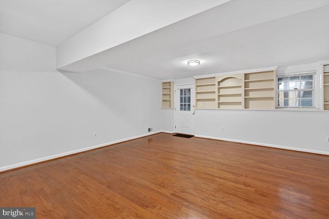 7000 GATTON SQ, Alexandria, VA 22315