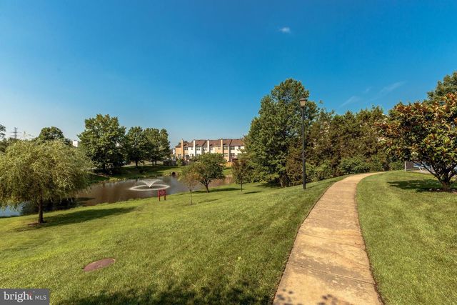 7000 GATTON SQ, Alexandria, VA 22315