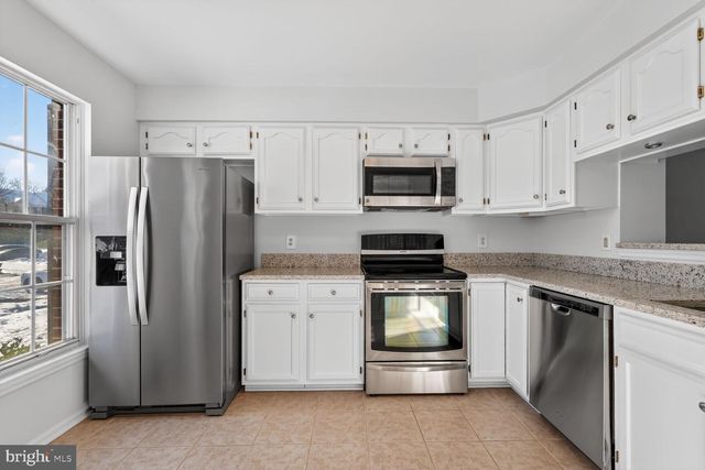 7000 GATTON SQ, Alexandria, VA 22315