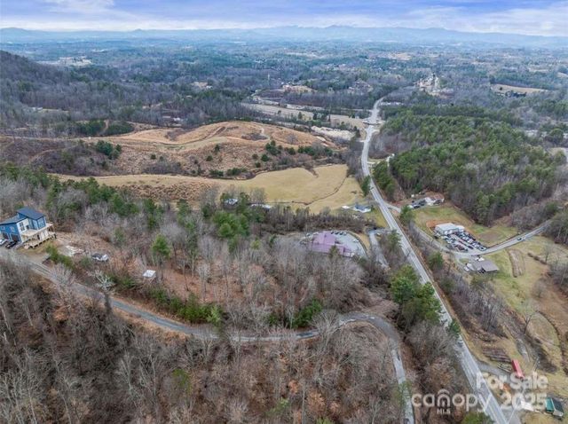 87 Barnardsville Highway, Weaverville, NC 28787