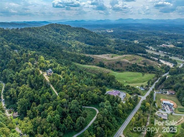 87 Barnardsville Highway, Weaverville, NC 28787