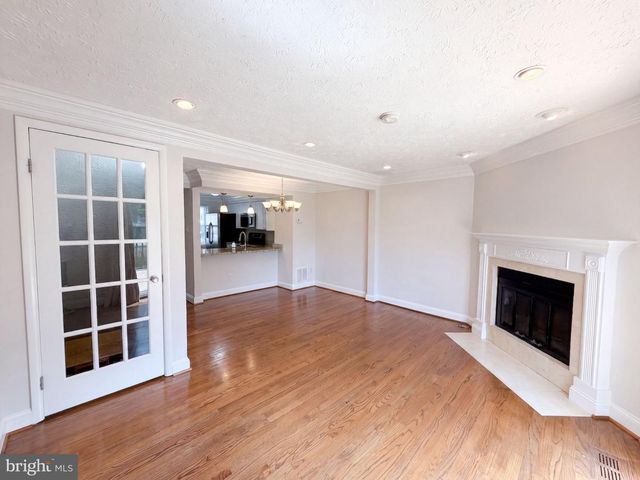 8769 KANAWHA CT, Lorton, VA 22079