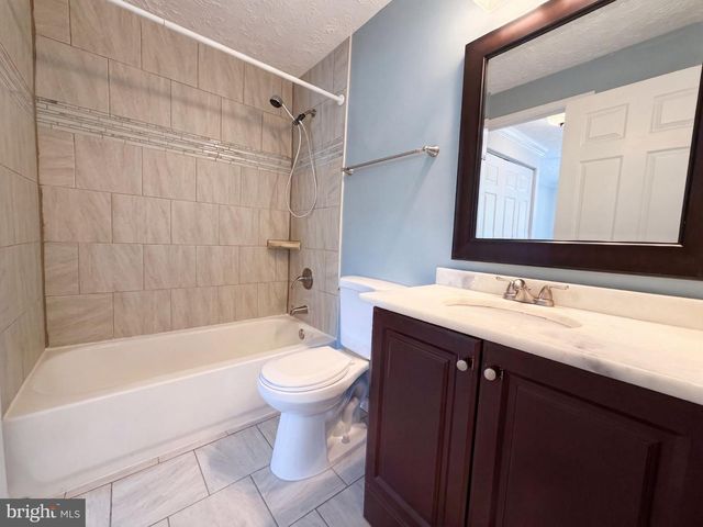 8769 KANAWHA CT, Lorton, VA 22079
