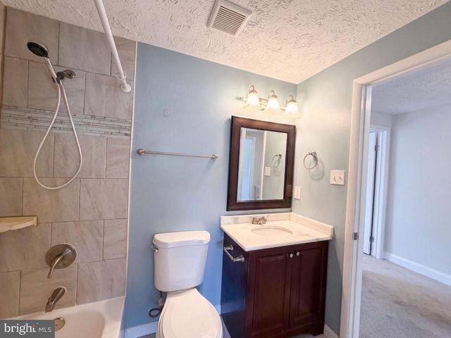 8769 KANAWHA CT, Lorton, VA 22079