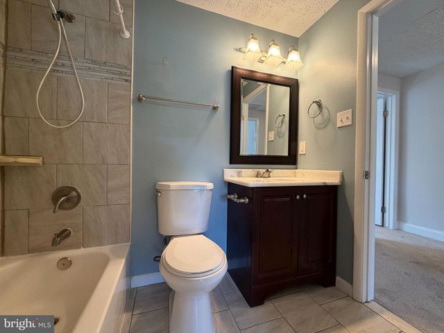 8769 KANAWHA CT, Lorton, VA 22079