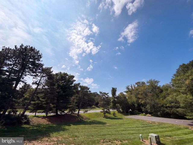 8769 KANAWHA CT, Lorton, VA 22079