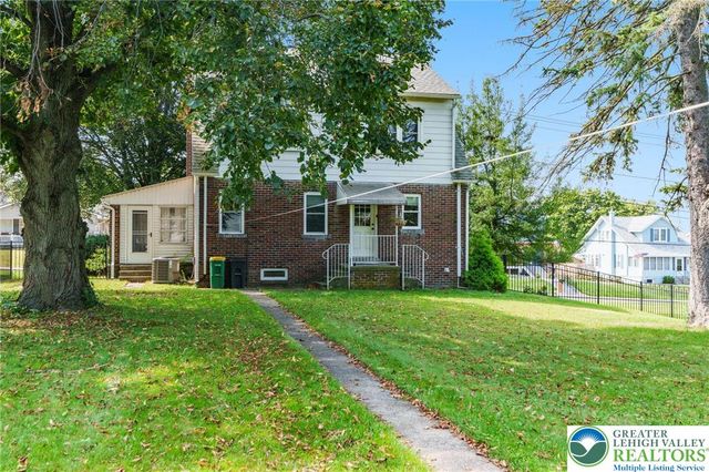 725 East Main Street, Macungie Boro, PA 18062