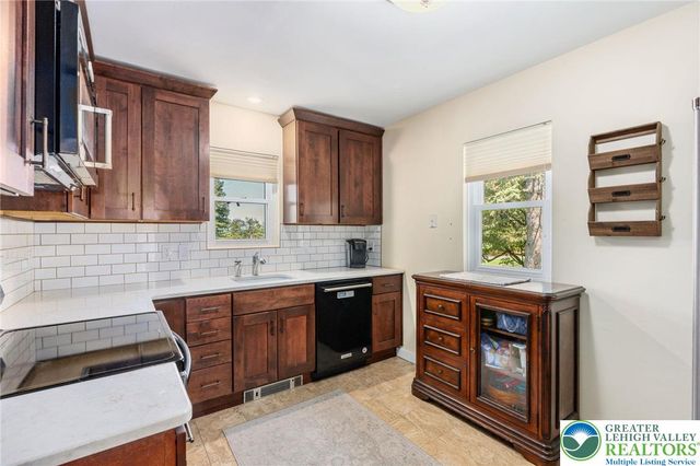 725 East Main Street, Macungie Boro, PA 18062