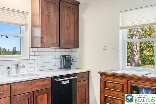 725 East Main Street, Macungie Boro, PA 18062