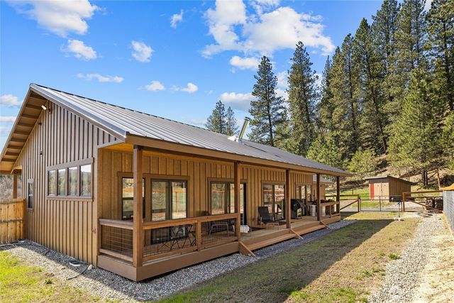 10692 Teanaway Road, Cle Elum, WA 98922