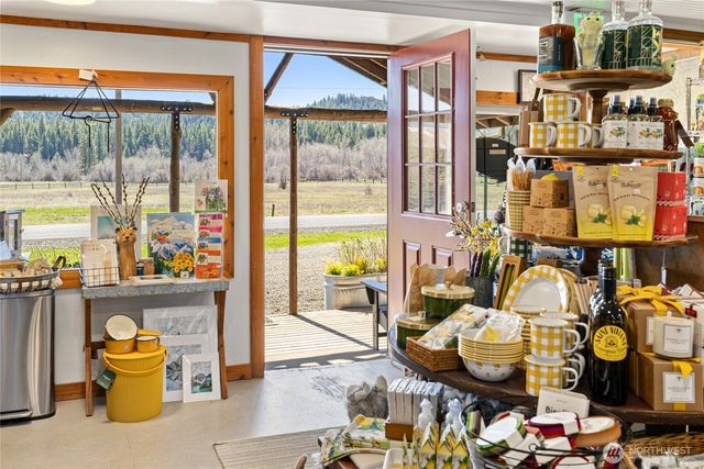 10692 Teanaway Road, Cle Elum, WA 98922