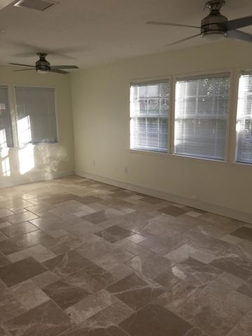 327 Dyer Road Rear, West Palm Beach, FL 33405