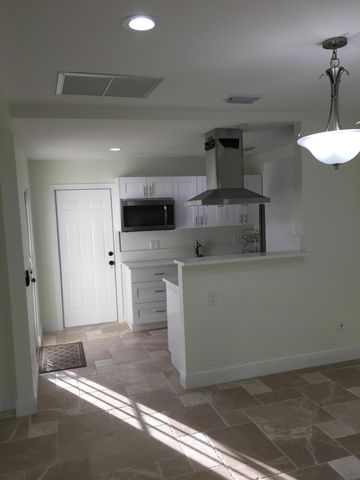 327 Dyer Road Rear, West Palm Beach, FL 33405
