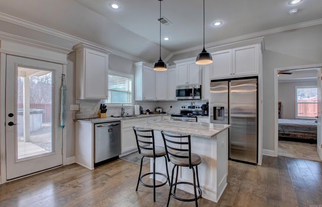 543 Reuben Drive, Alexander, AR 72002