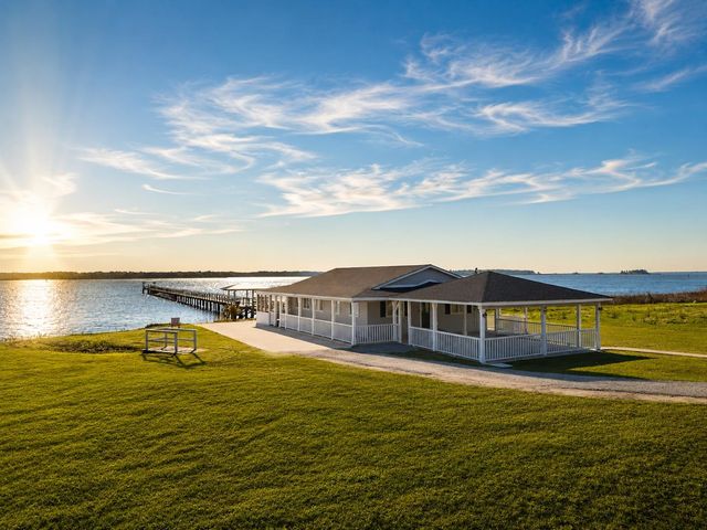 2638 Seaport Circle, Georgetown, SC 29440