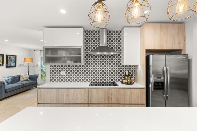 6809 Mentone St, Coral Gables, FL 33146