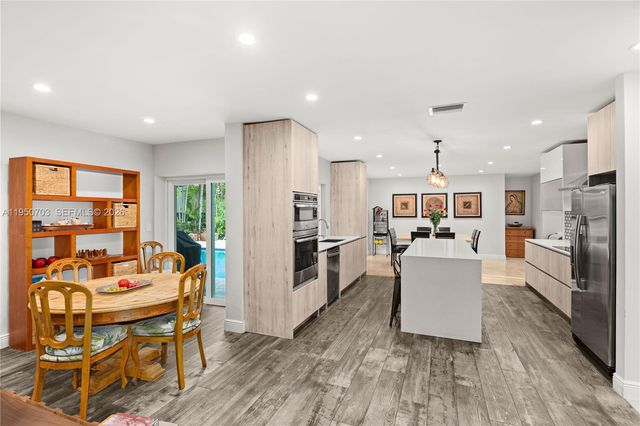 6809 Mentone St, Coral Gables, FL 33146