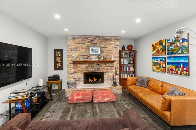 6809 Mentone St, Coral Gables, FL 33146