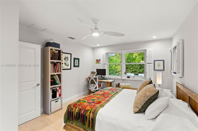 6809 Mentone St, Coral Gables, FL 33146