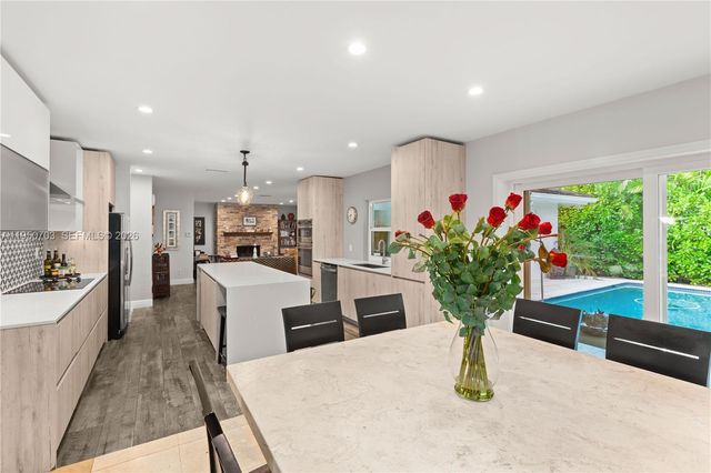 6809 Mentone St, Coral Gables, FL 33146