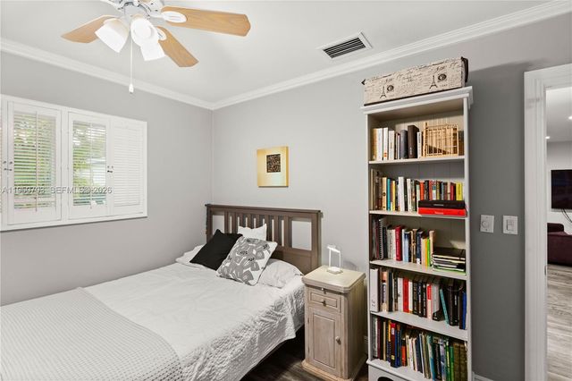 6809 Mentone St, Coral Gables, FL 33146