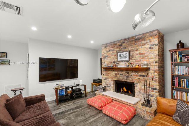 6809 Mentone St, Coral Gables, FL 33146