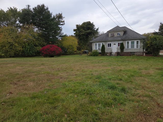 273 River Road, Hudson, MA 01749