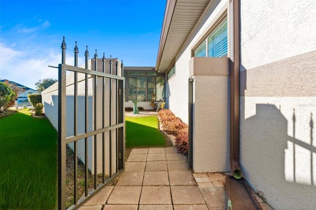 21850 TARTAN STREET, Leesburg, FL 34748