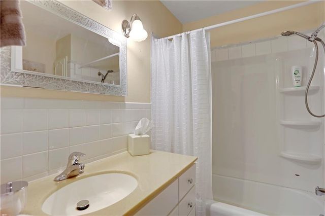 9309 E 30th Street, Independence, MO 64052