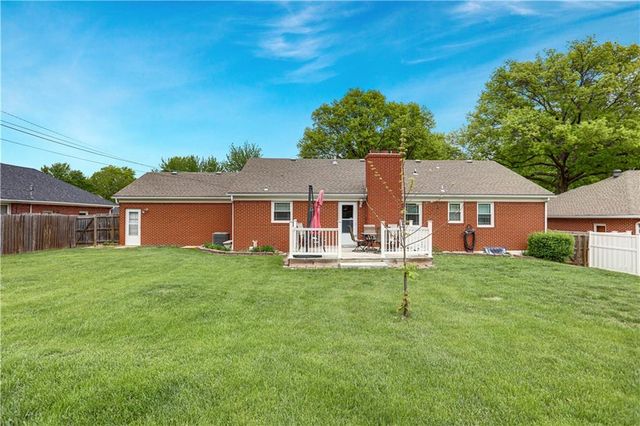 9309 E 30th Street, Independence, MO 64052