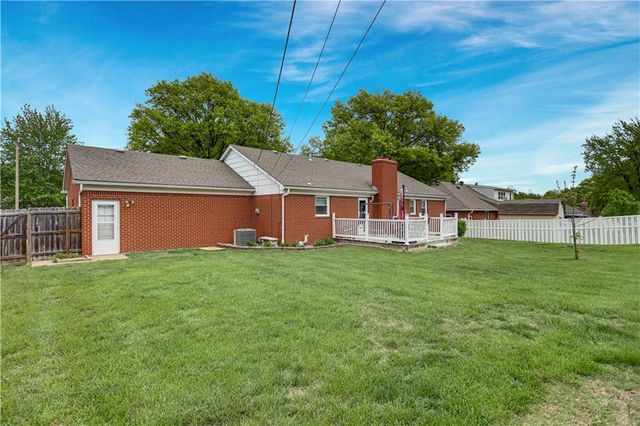 9309 E 30th Street, Independence, MO 64052