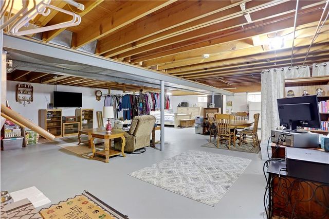 9309 E 30th Street, Independence, MO 64052