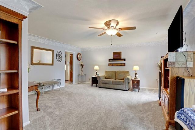 9309 E 30th Street, Independence, MO 64052