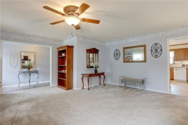 9309 E 30th Street, Independence, MO 64052