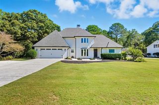 302 Briar Patch Lane, Cartersville, GA 30120