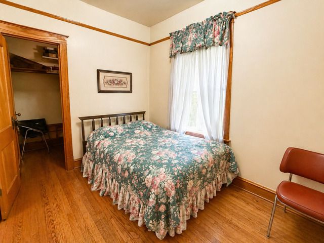3024 W 40th Place, Chicago, IL 60632