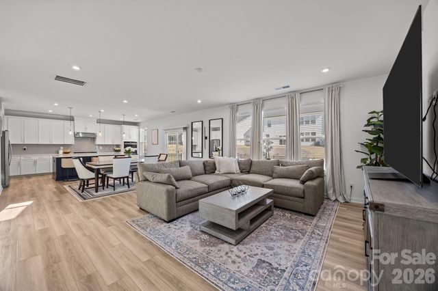 6018 Valehaven Place, Charlotte, NC 28269