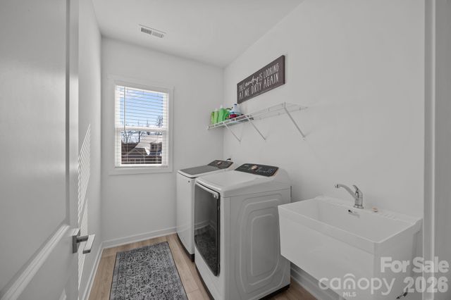 6018 Valehaven Place, Charlotte, NC 28269